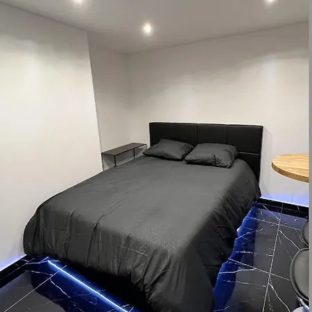 Apartmán Bella - Equipe - Tv Netflix - Centre 100m- Gare 50m - Basilique 200m *