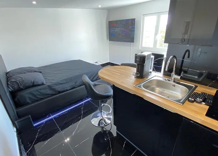 Bella - équipé - Tv Netflix - Centre 100m- Gare 50m - Basilique 200m