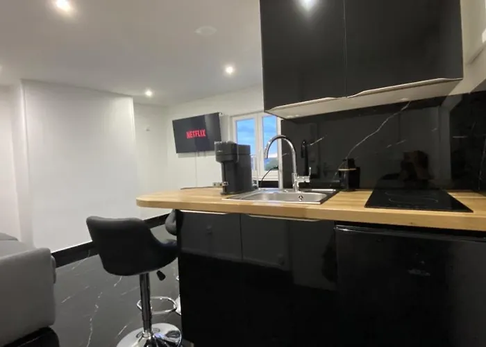 Bella - équipé - Tv Netflix - Centre 100m- Gare 50m - Basilique 200m