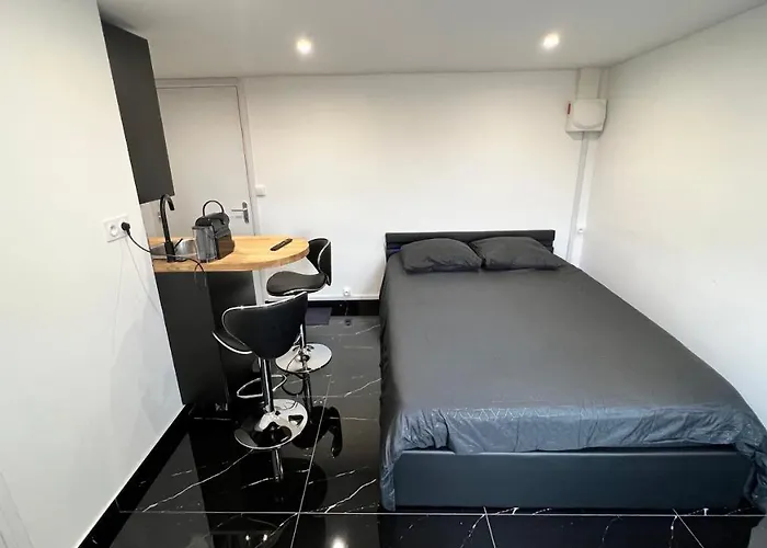 Bella - équipé - Tv Netflix - Centre 100m- Gare 50m - Basilique 200m